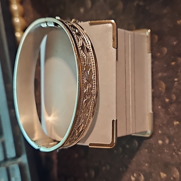 Vintage Whiting and Davis Silvertone Detailed Bracelet - Picture 2 of 3